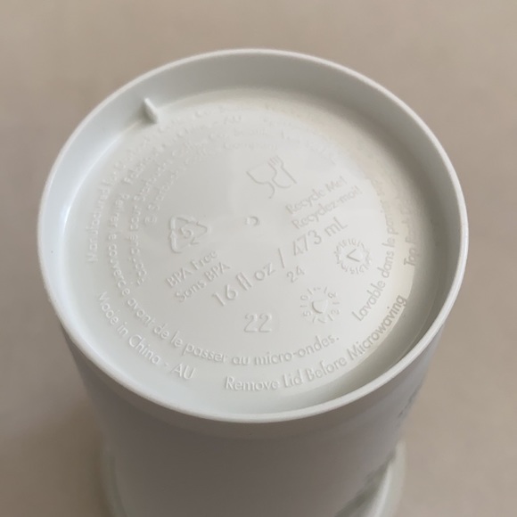 {NWOT} Starbucks | Reusable Coffee Mug Water Cup Plastic White/Green 16oz Grande - Picture 8 of 15